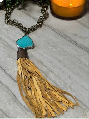 Turquoise & Leather necklace